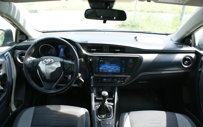 Toyota Auris cena 28300 przebieg: 95000, rok produkcji 2015 z Wrocław małe 79